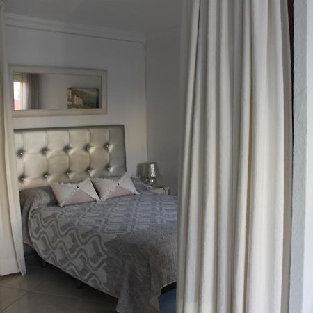 Apartamento Frente Al Mar Torrox Eksteriør billede