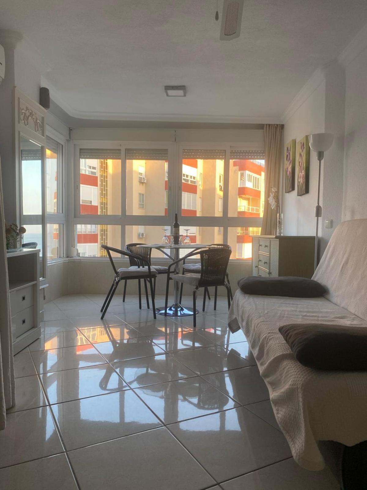 Apartamento Frente Al Mar Torrox Eksteriør billede