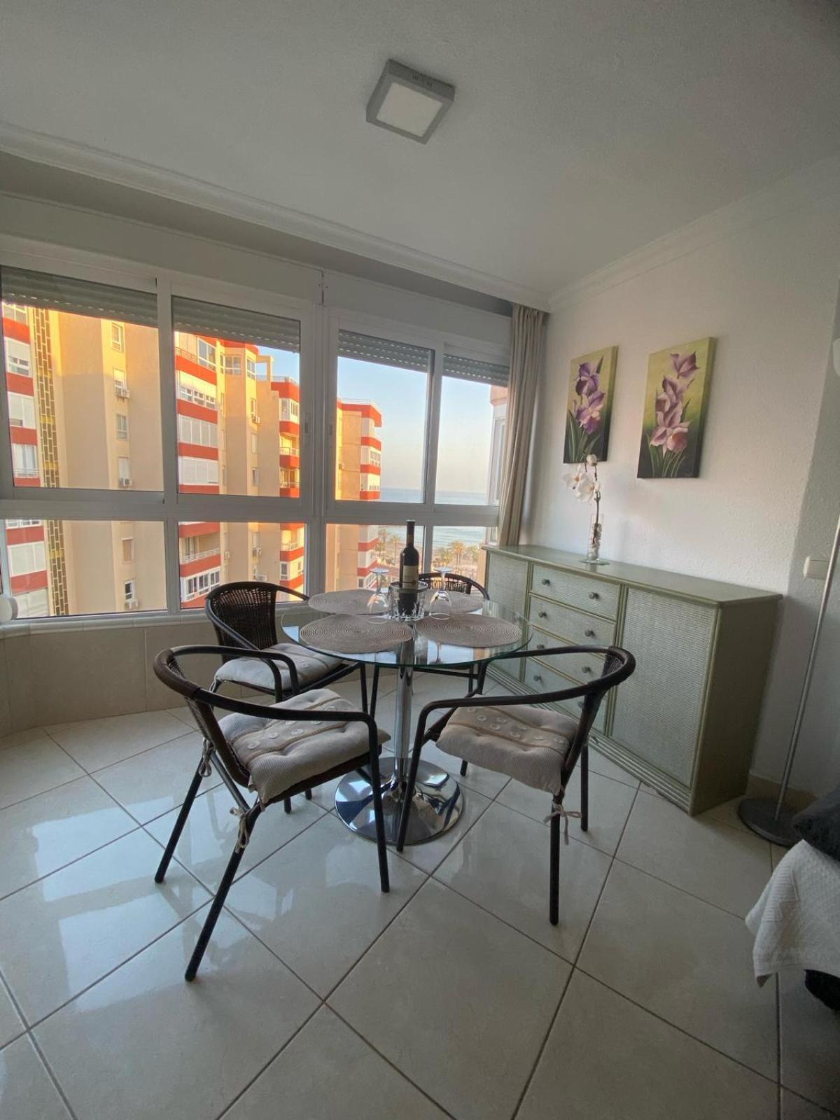 Apartamento Frente Al Mar Torrox Eksteriør billede